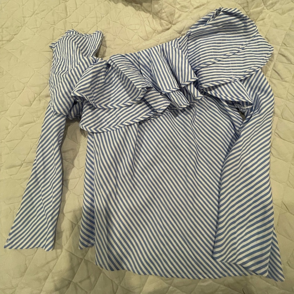 One shoulder ruffled top